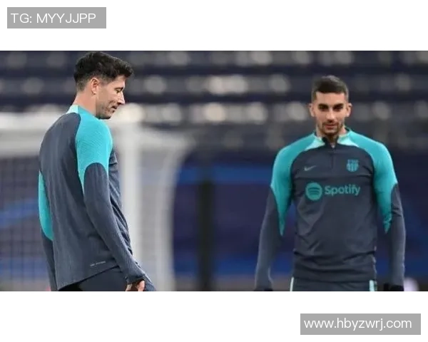 每体:曼联已询价莱万参加抢夺,波兰前锋才能获阿莫林认可 每体:曼联已询价莱万参加抢夺,波兰前锋才能获阿莫林认可